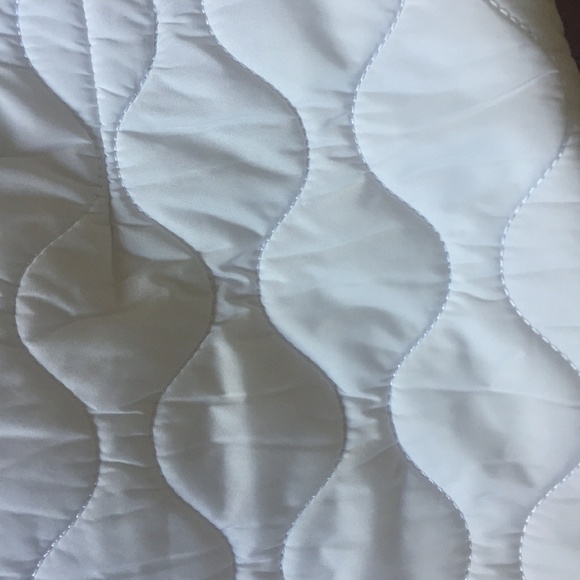 Miu Miu Quilted Mini Skirt - Picture 4 of 4